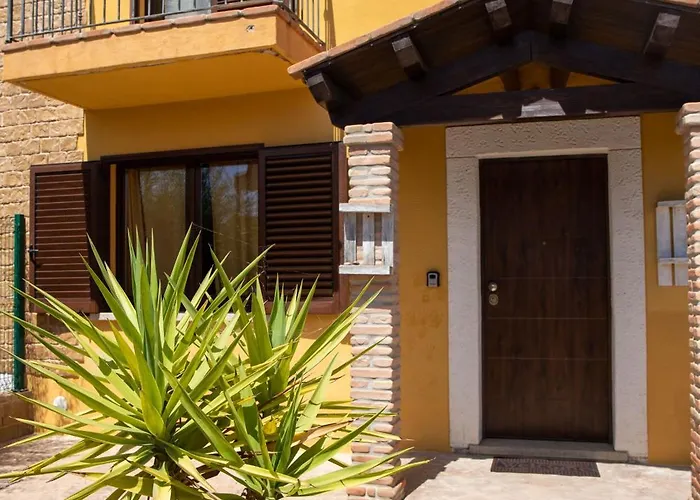 Yellow House Holiday home San Giovanni Suergiu